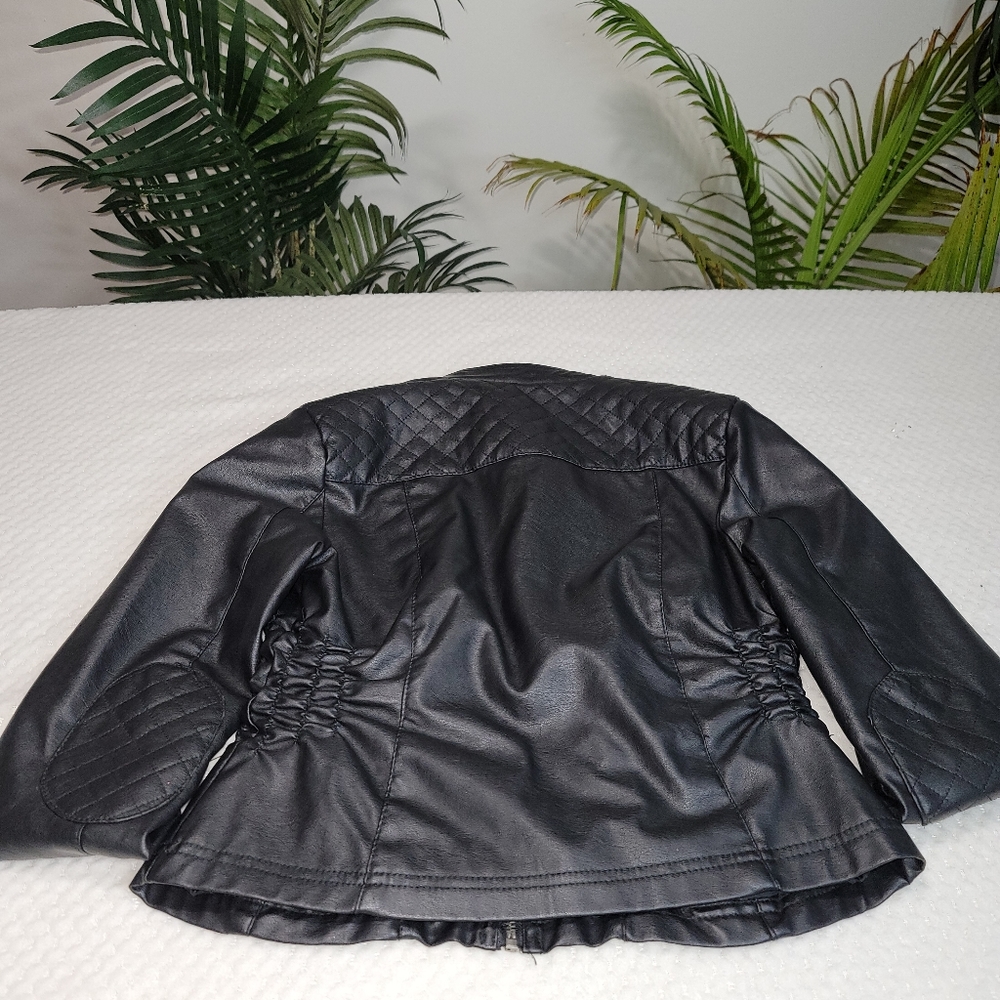 Leather Jacket - Picture 3 of 7